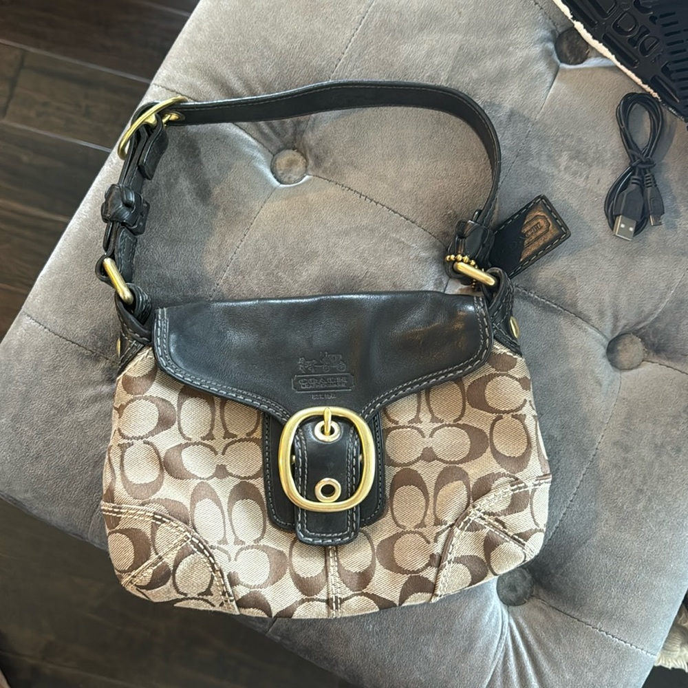 Coach Shoulder Bag